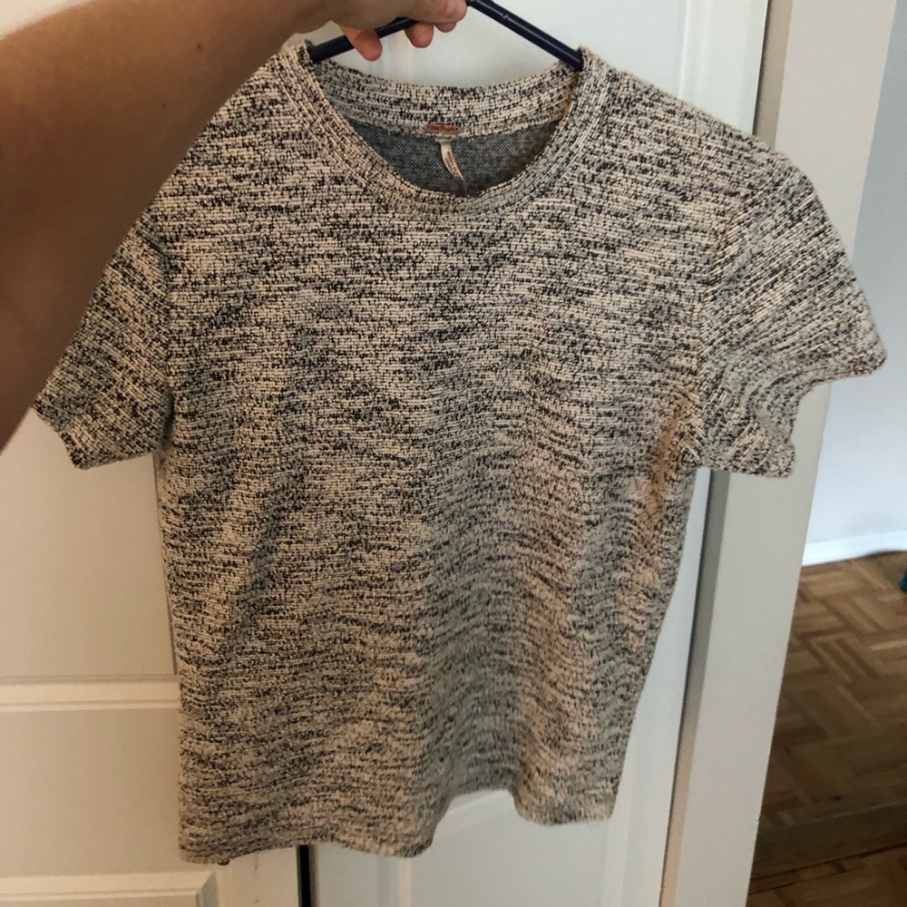 Free people knit short sleeve top, size small